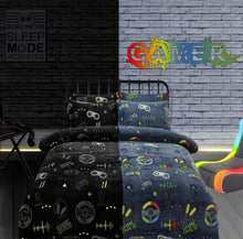 Load image into Gallery viewer, Gamer Station Glow In The Dark Teddy Duvet Set