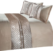 Load image into Gallery viewer, Kylie 7 Piece Luxury Duvet Set