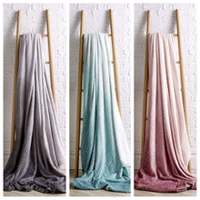 Load image into Gallery viewer, Chevron Ombre Effect Throw
