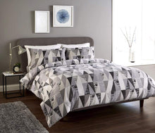 Load image into Gallery viewer, Geo Duvet Set
