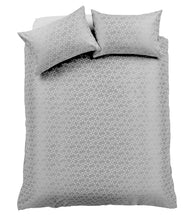 Load image into Gallery viewer, Hampton Duvet Set
