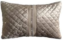 Load image into Gallery viewer, Kylie Luxury Duvet Set

