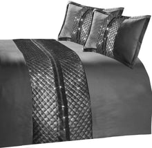 Load image into Gallery viewer, Kylie Luxury Duvet Set
