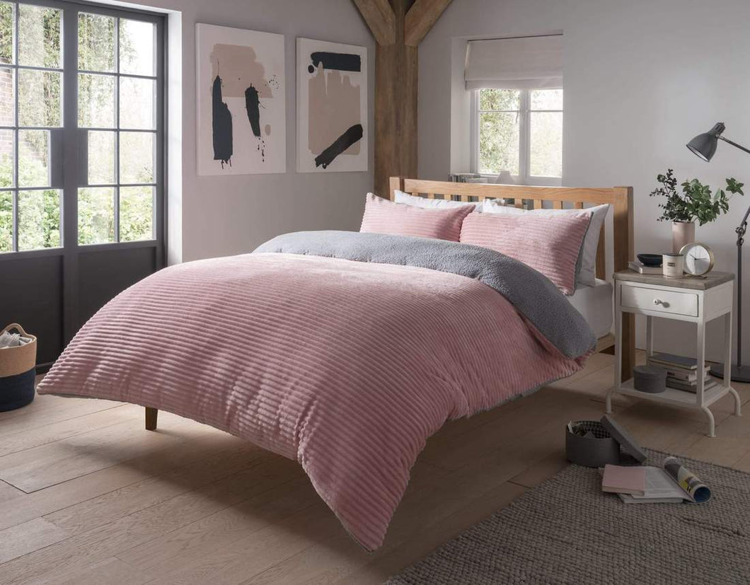 Ribbed Fleece with Reversible Teddy Duvet Set
