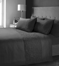 Load image into Gallery viewer, Venezia Duvet Set
