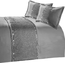 Load image into Gallery viewer, Zenia Luxury Duvet Set
